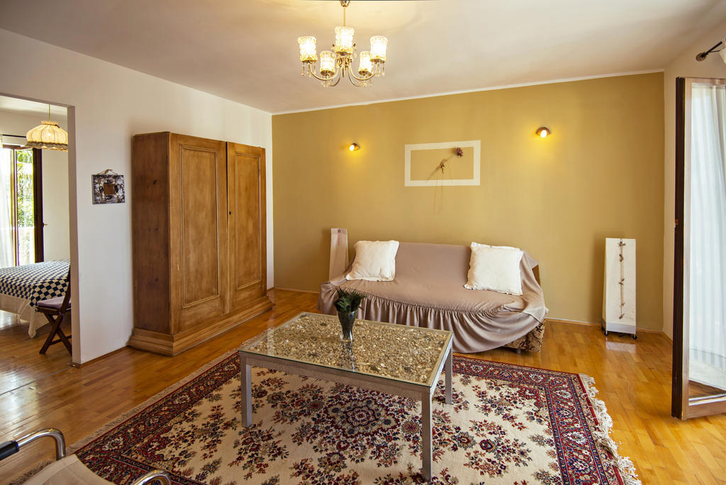 Apartments Petrcane Welcome Kamer foto